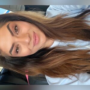 Meet your Posher, Angie